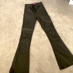 Ediketd pleather pants